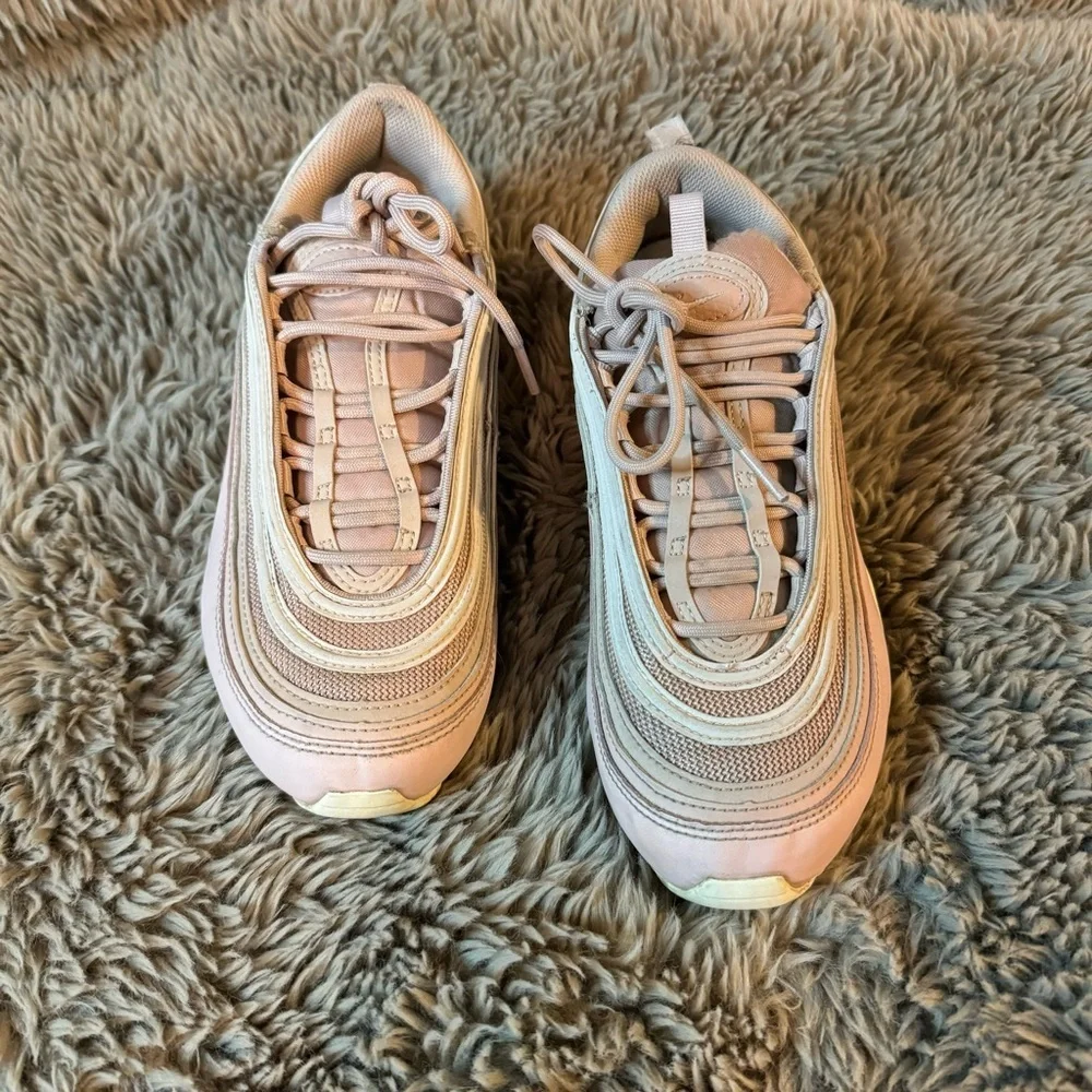 Nike Air Max 97 size 8.5 Oxford Pink / Summit White / Barely Rose